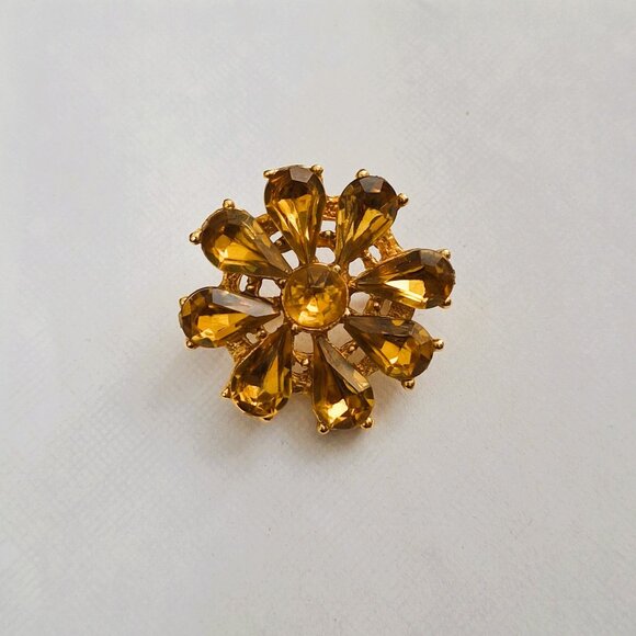 Vintage Yellow Topaz Rhinestone Flower Gold Tone Brooch/Pin - Picture 3 of 8